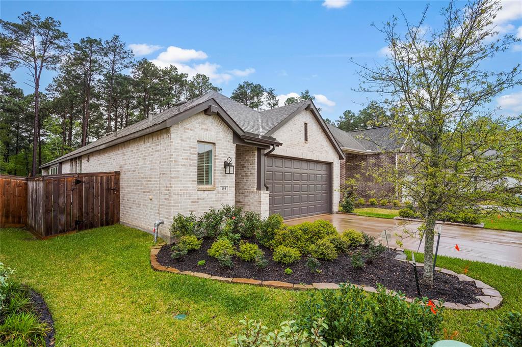 195 Lukewood Circle, Conroe, Texas image 4