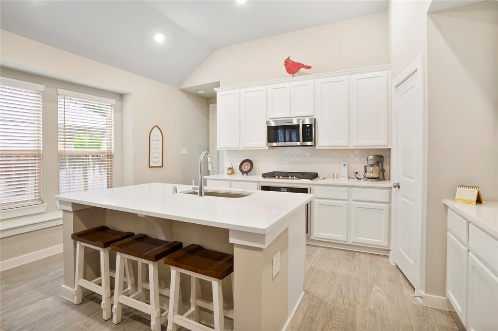 195 Lukewood Circle, Conroe, Texas image 14