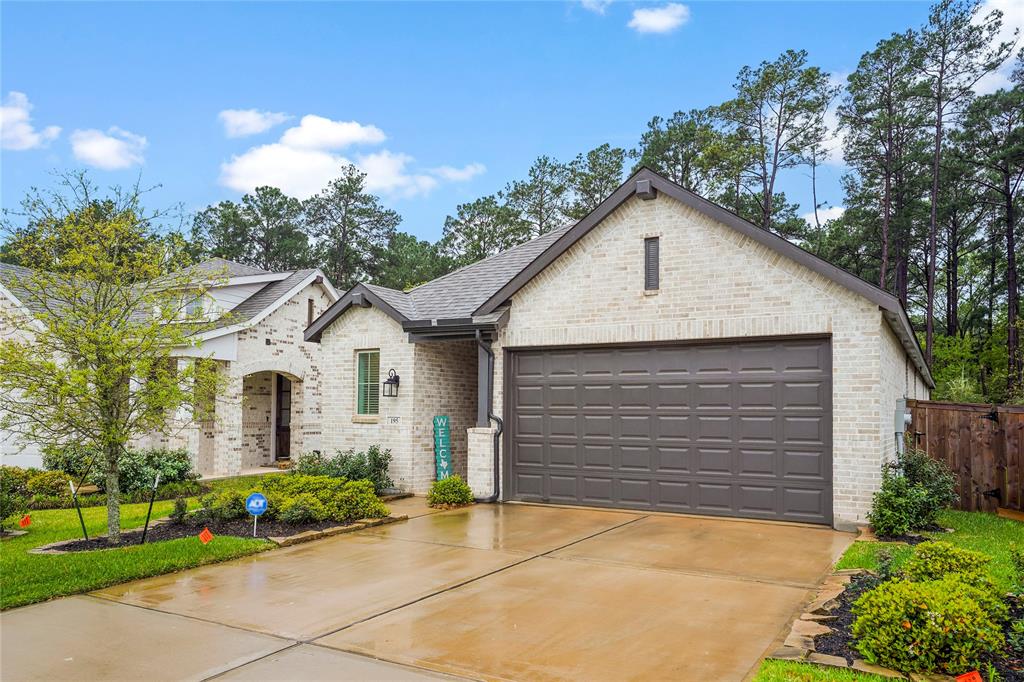 195 Lukewood Circle, Conroe, Texas image 3