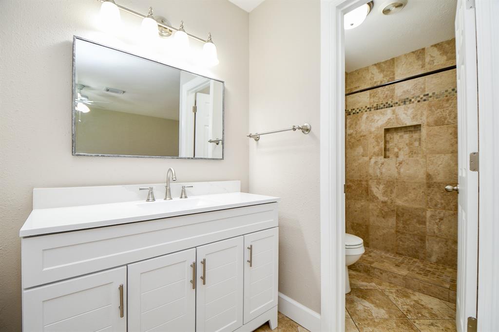 1214 Ashwood Drive Dr, Sugar Land, Texas image 20