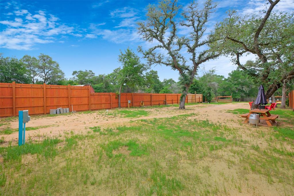 5767 W 4th Street, Sheridan, Texas image 5