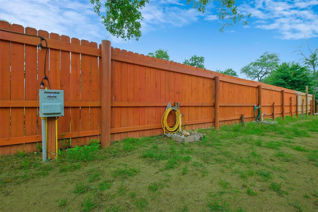 5767 W 4th Street, Sheridan, Texas image 13