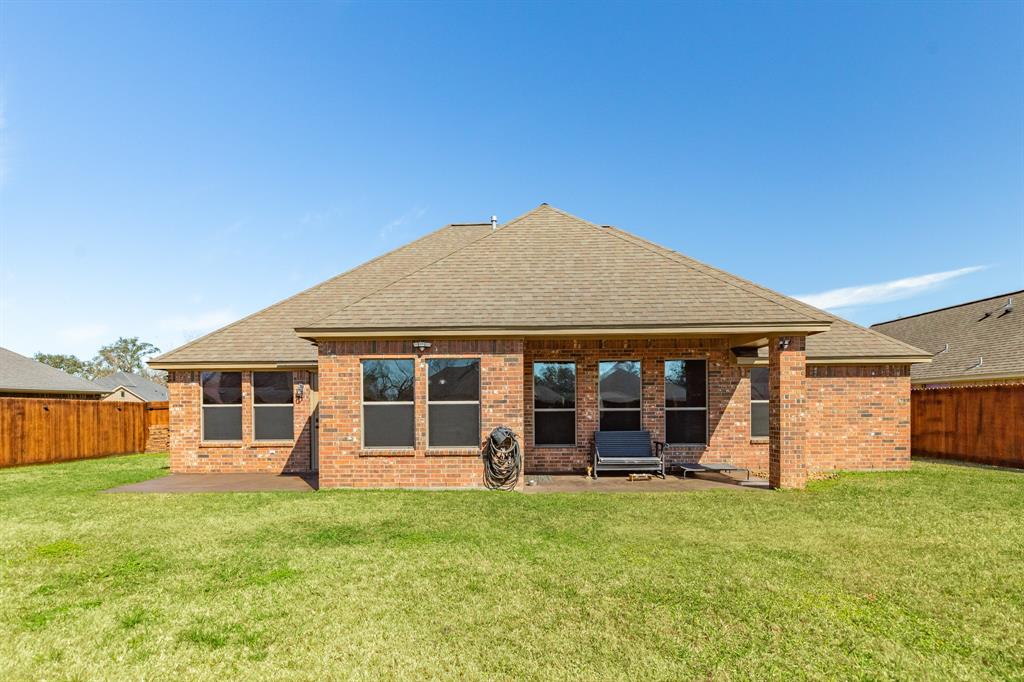 1013 Cardinal Court, Richwood, Texas image 25