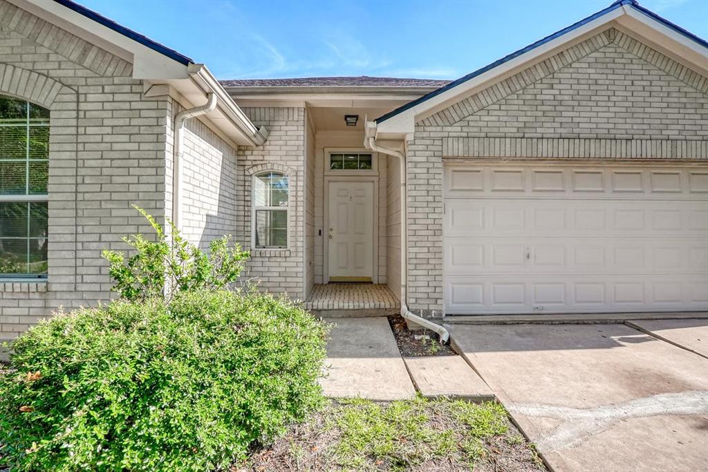 1526 Rogers Lake Lane
