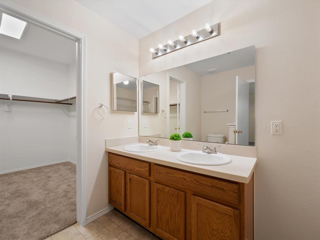 8307 Obsidian Court, Rosharon, Texas image 15