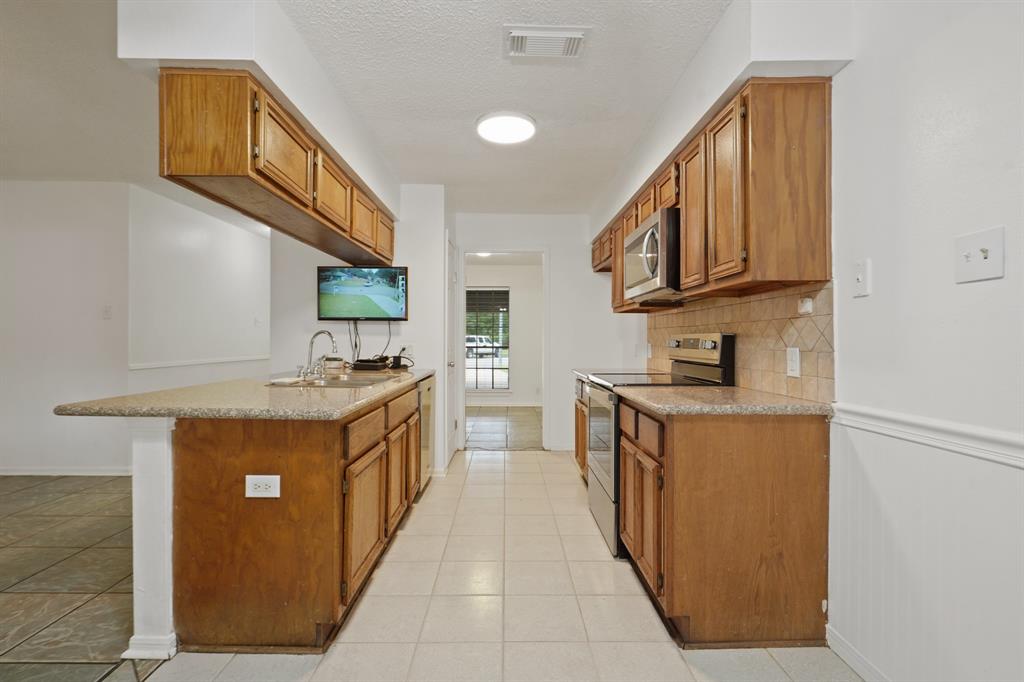 1926 Klauke Court, Rosenberg, Texas image 12