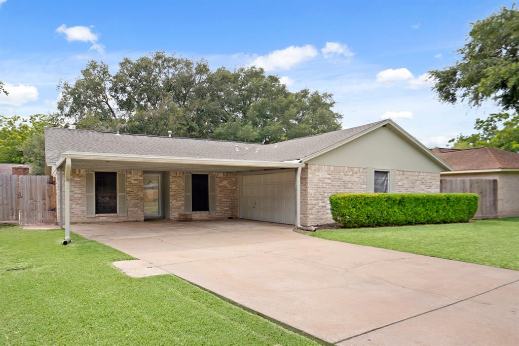 1926 Klauke Court, Rosenberg, Texas image 2