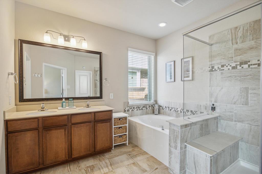 8911 Gardenia Meadow Lane, Spring, Texas image 16