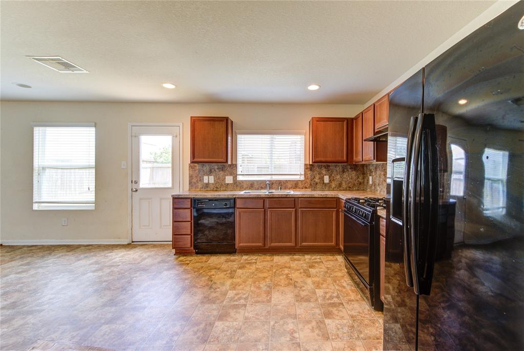 3311 Thicket Path Way, Katy, Texas image 14