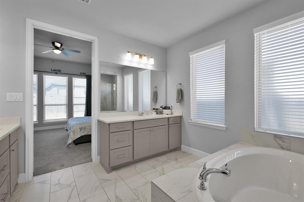 15711 Autumn Sun Ct Court, Conroe, Texas image 21