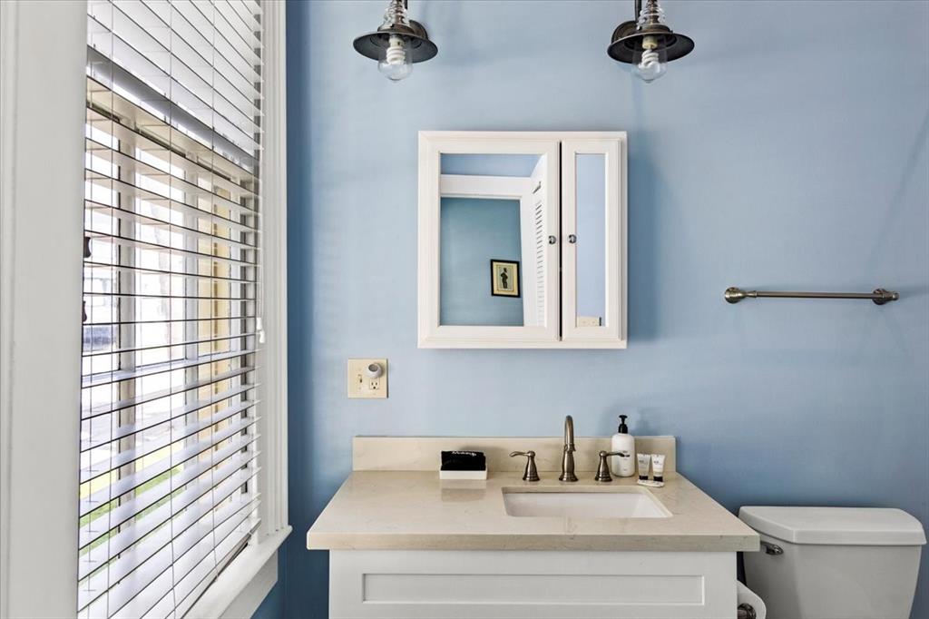 1427 Winnie Street, Galveston, Texas image 21