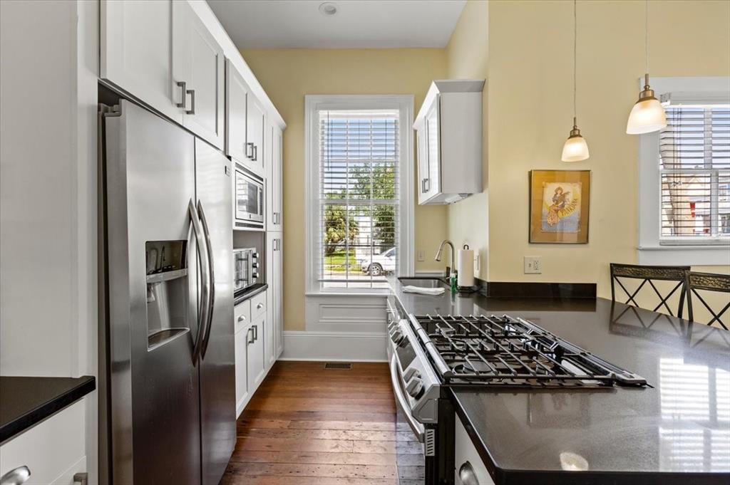 1427 Winnie Street, Galveston, Texas image 17
