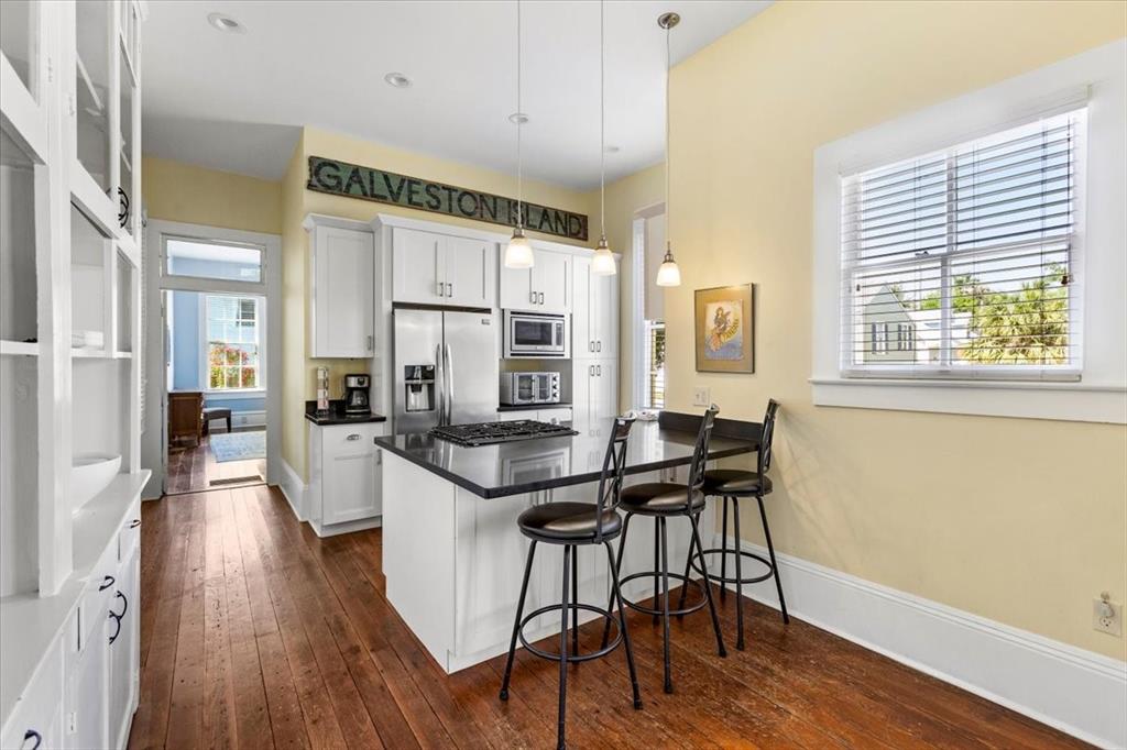 1427 Winnie Street, Galveston, Texas image 16