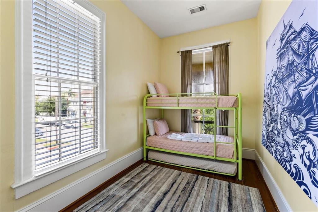 1427 Winnie Street, Galveston, Texas image 31