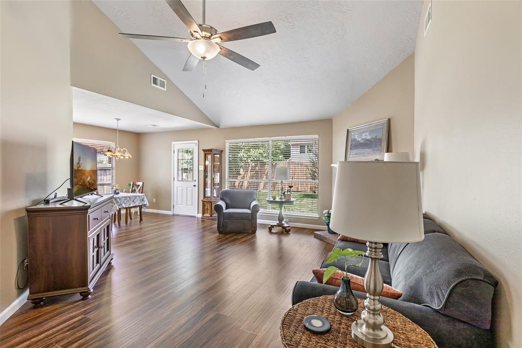 3823 Woodlace Drive, Humble, Texas image 19