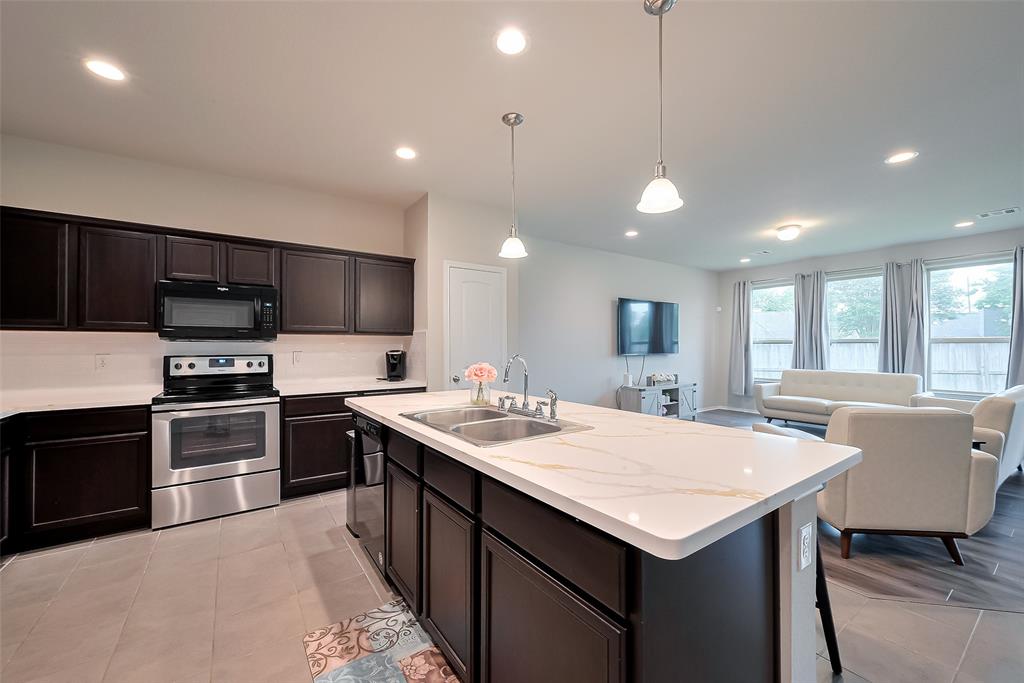 2535 Sandbar Shark Court, Katy, Texas image 13