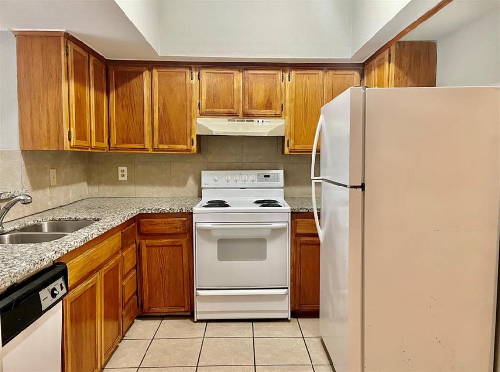 8719 Village Of Fondren Drive #8719, Houston, Texas image 4