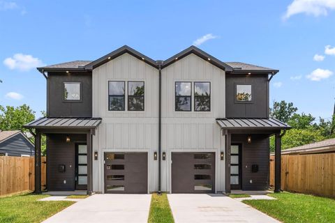 Photo of 4937 Southwind Street, Houston, TX 77033 (MLS # 18488898) Photo of 4937 Southwind Street, Houston, TX 77033 (MLS # 18488898)