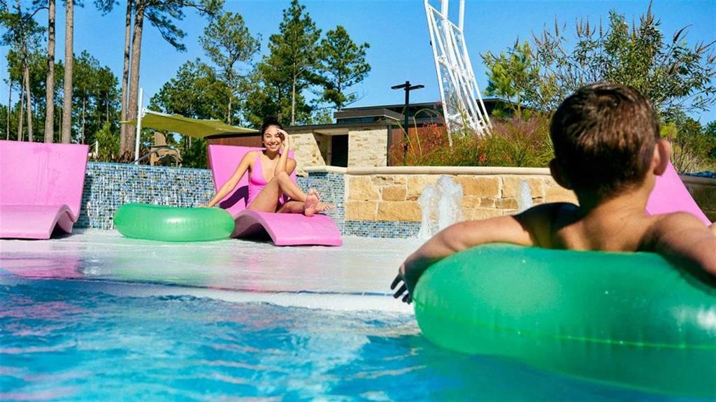 116 Sea Foam Court, Willis, Texas image 18