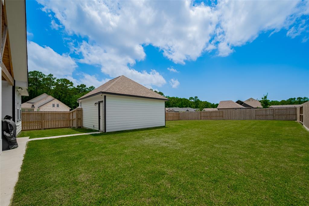 103 Alder Loop, Anahuac, Texas image 33