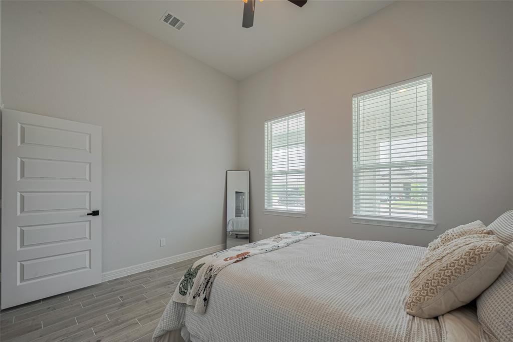 103 Alder Loop, Anahuac, Texas image 27