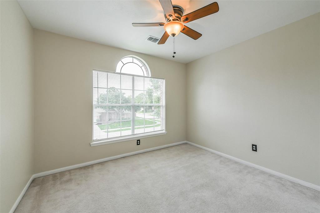 4614 Russett Place, Pearland, Texas image 32