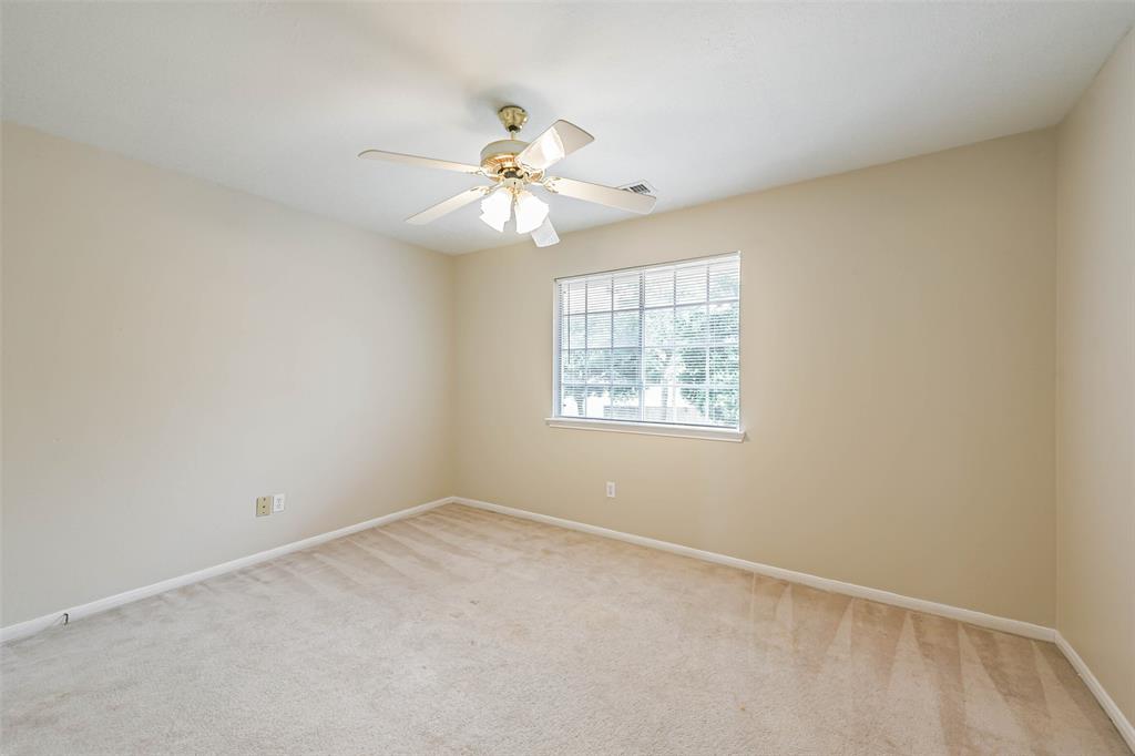 4614 Russett Place, Pearland, Texas image 35