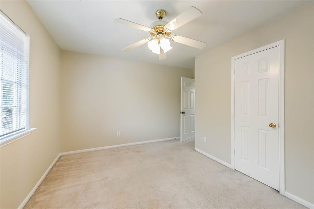 4614 Russett Place, Pearland, Texas image 36