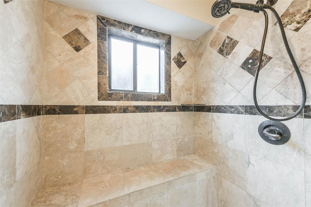 4614 Russett Place, Pearland, Texas image 25