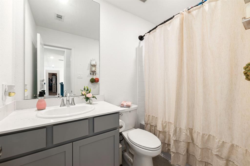 18204 Saffron Sun Street, Conroe, Texas image 25