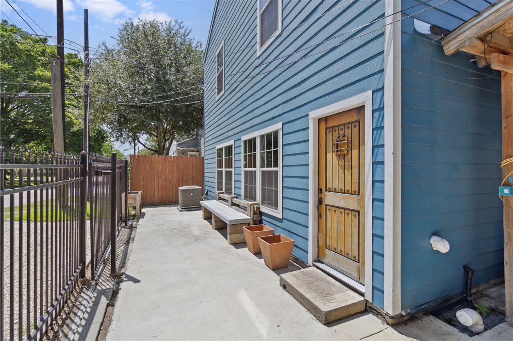 301 Tabor Street, Houston, Texas image 4