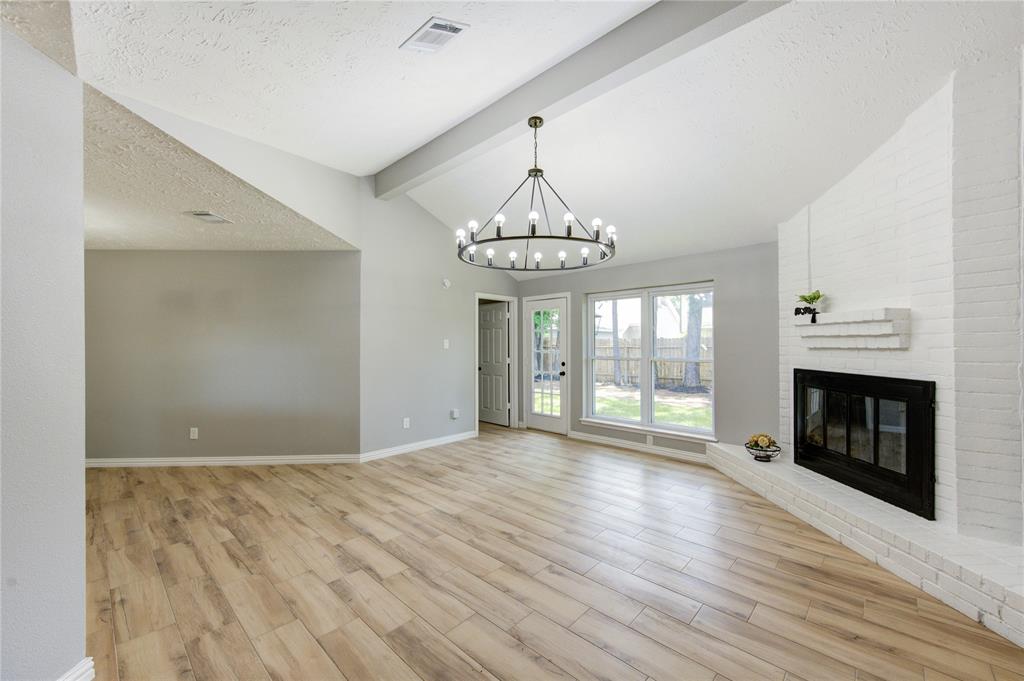 10627 Eagle Glen Drive