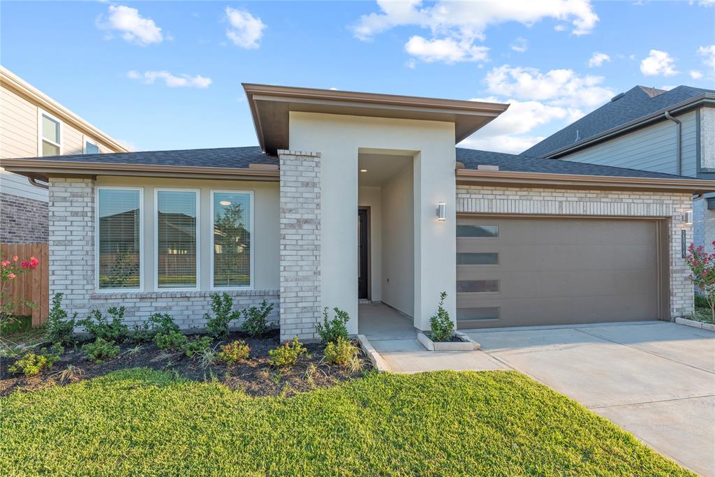 431 Yellow Dandelion Lane, Richmond, Texas image 2