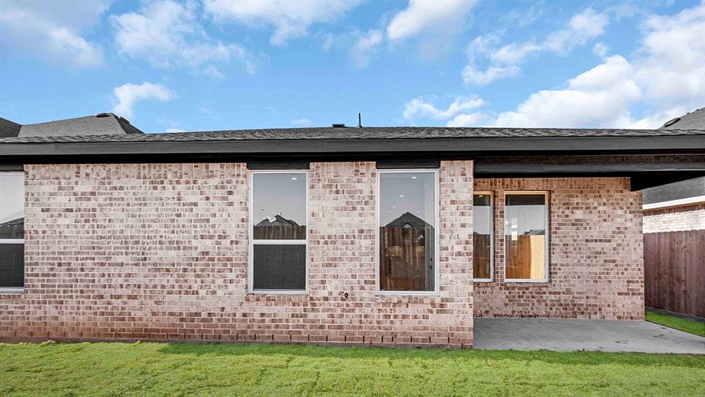 431 Yellow Dandelion Lane, Richmond, Texas image 32