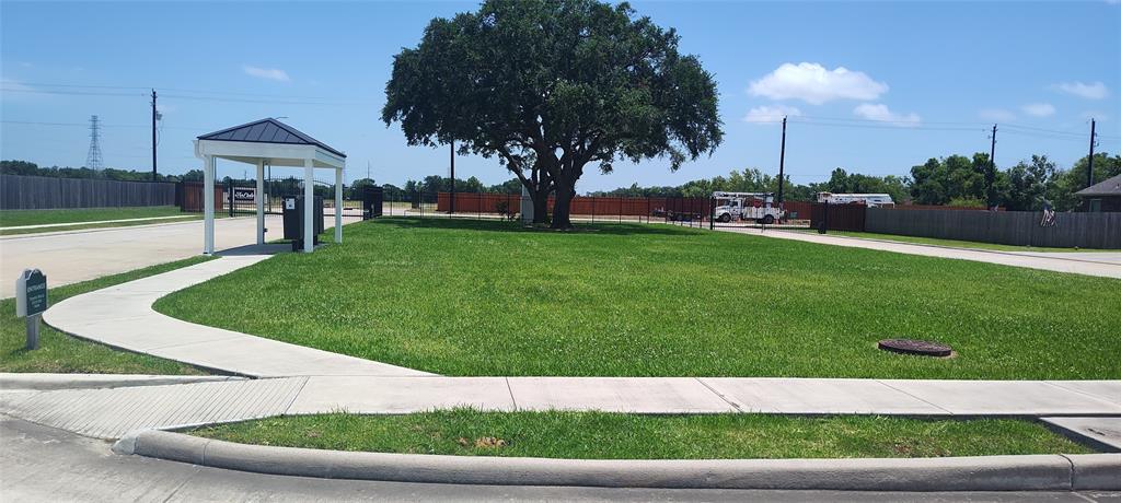 3138 W W Tower Circle Circle, Santa Fe, Texas image 4