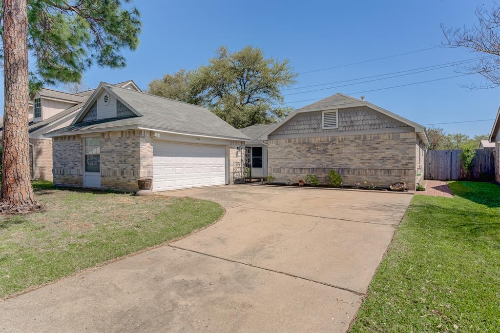 3210 Windmoor Drive, Katy, Texas image 1