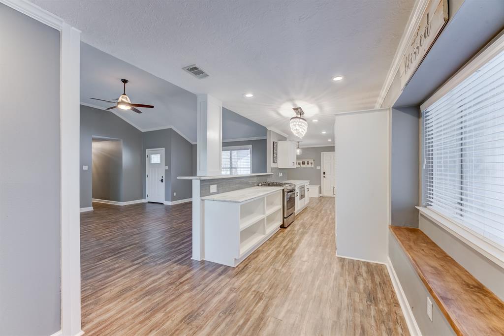 3210 Windmoor Drive, Katy, Texas image 13
