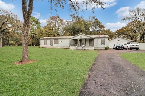 A home in Waller