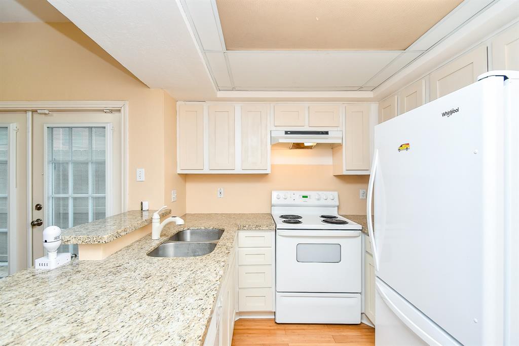 1829 Augusta Drive #33, Houston, Texas image 19