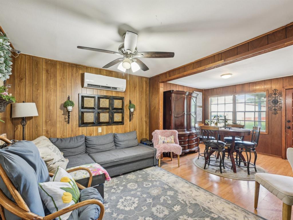 4802 Louise Street, Seabrook, Texas image 9