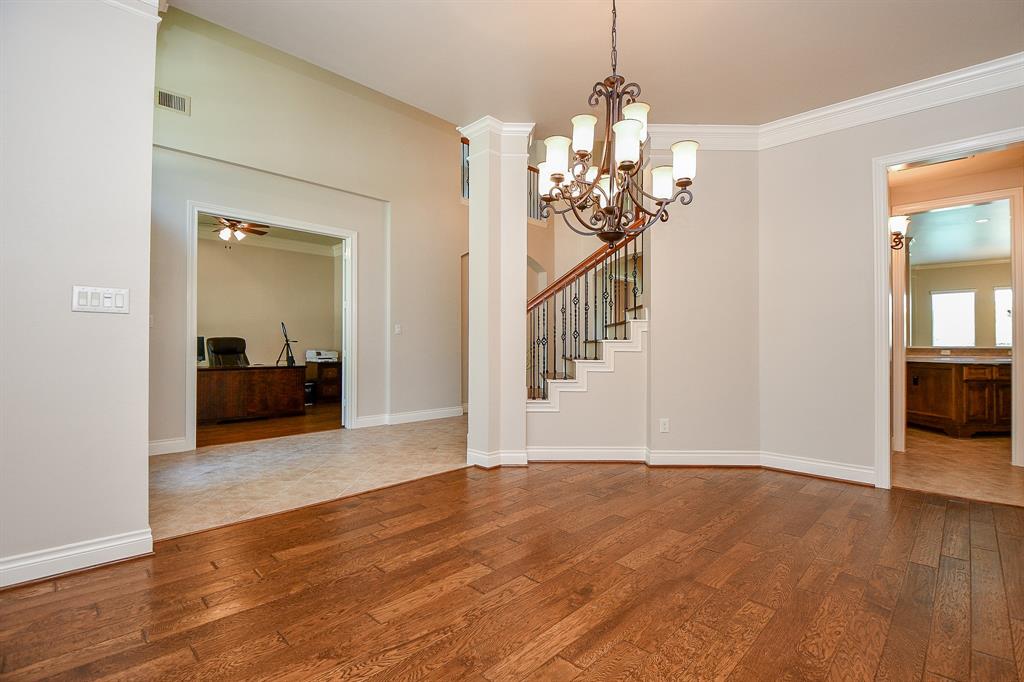 8706 Stowe Creek Lane, Missouri City, Texas image 9