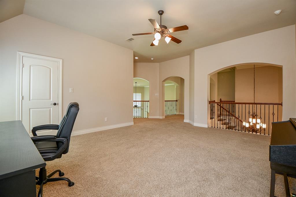 8706 Stowe Creek Lane, Missouri City, Texas image 38