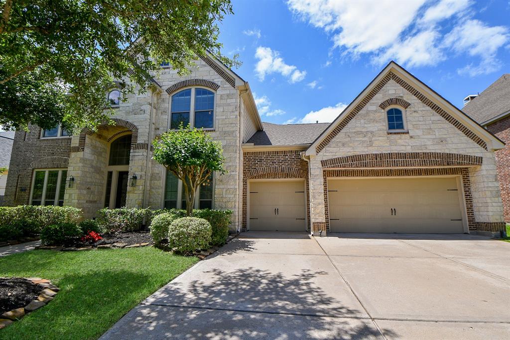 8706 Stowe Creek Lane, Missouri City, Texas image 2