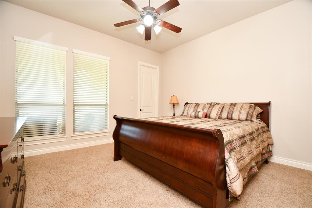 8706 Stowe Creek Lane, Missouri City, Texas image 23