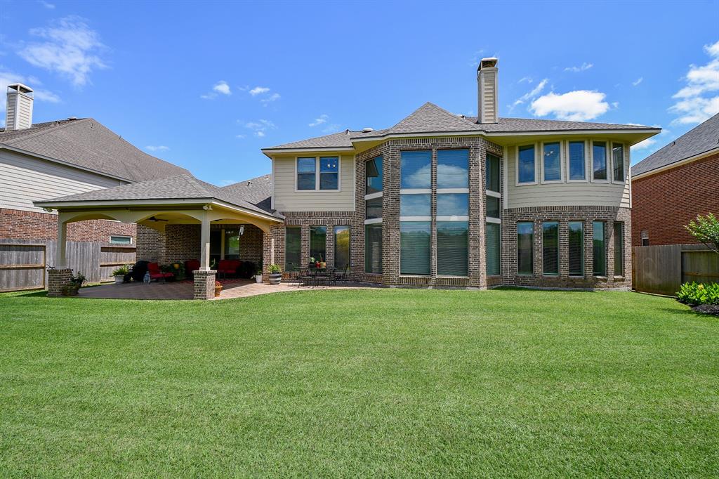 8706 Stowe Creek Lane, Missouri City, Texas image 5