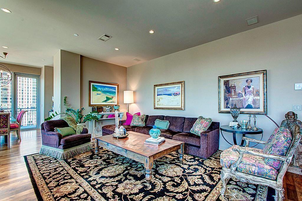 Photo 10 of 30 of 1600 Post Oak 1607 condo