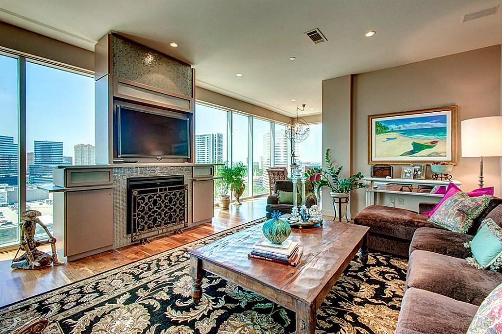 Photo 8 of 30 of 1600 Post Oak 1607 condo