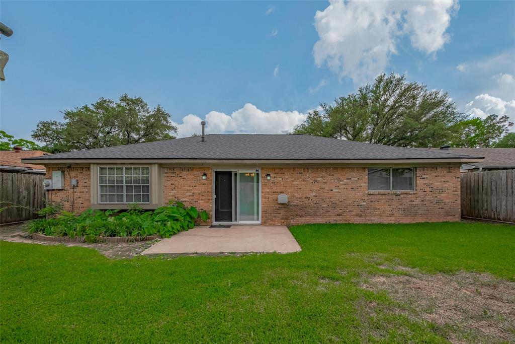 2027 Briar Ridge Drive, Rosenberg, Texas image 33