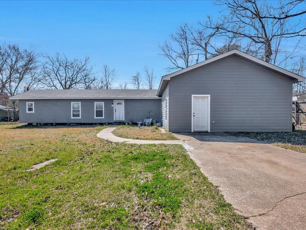 606 E Maple Street, Huntington, Texas image 1