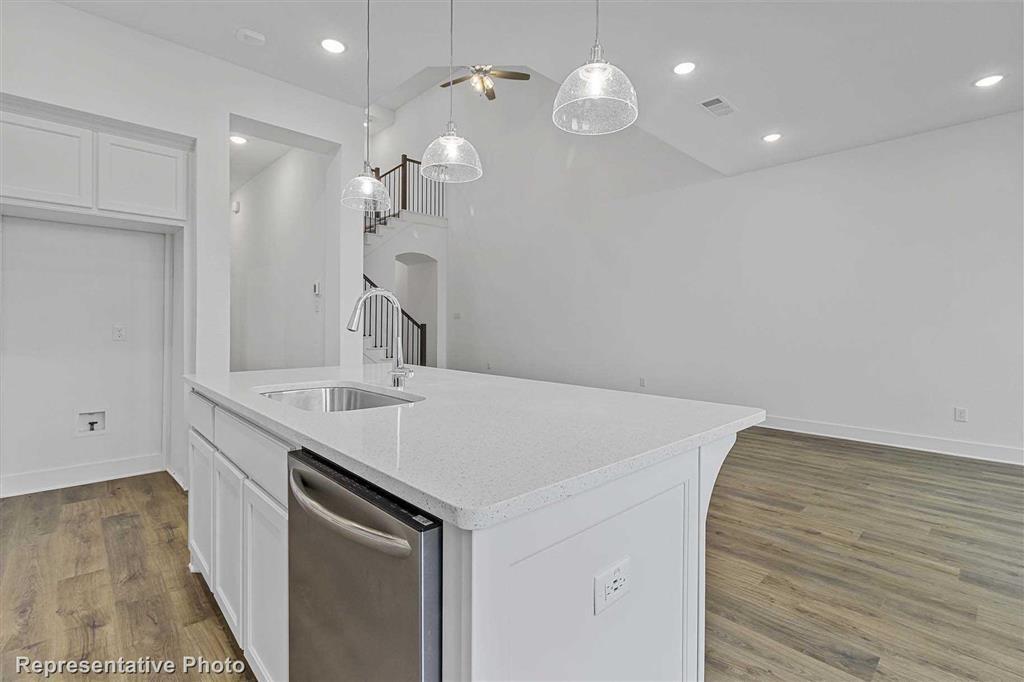 Photo 19 of 35 of 6527 Scarlet Pond townhome